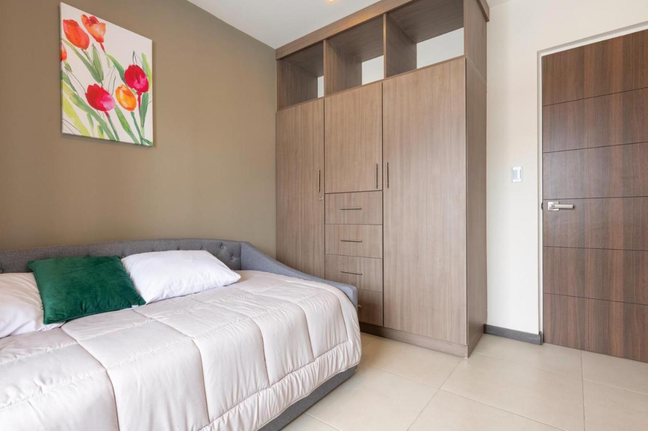 Boulevard Park Apto #27 - 2Bdrm - Selena Segura Heredia Esterno foto